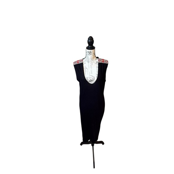 Elegant Black Sleeveless Dress with BEADED Shoulder Detail - Picture 1 of 7